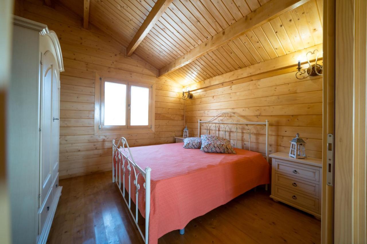 Chalet Tenuta Lacco Furnari Exteriör bild