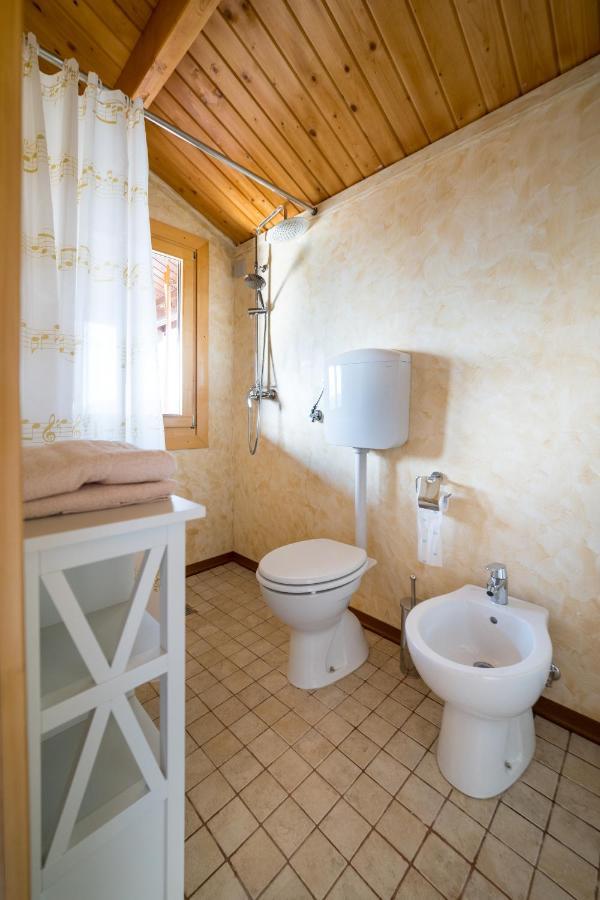 Chalet Tenuta Lacco Furnari Exteriör bild